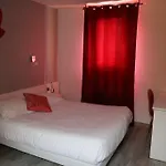 Les Beaux Soleils Hotel Cergy