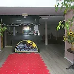 Hotel Les Beaux Soleils Cergy