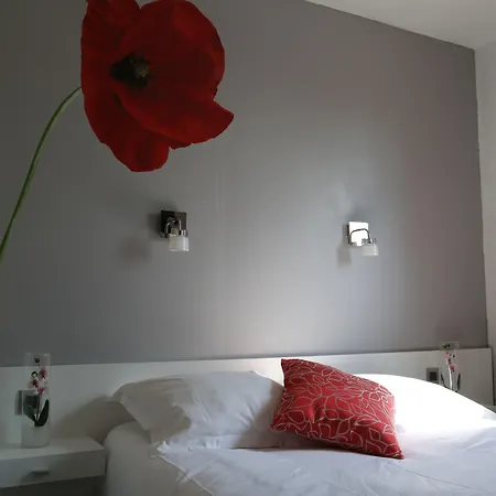 فندق Les Beaux Soleils 3*